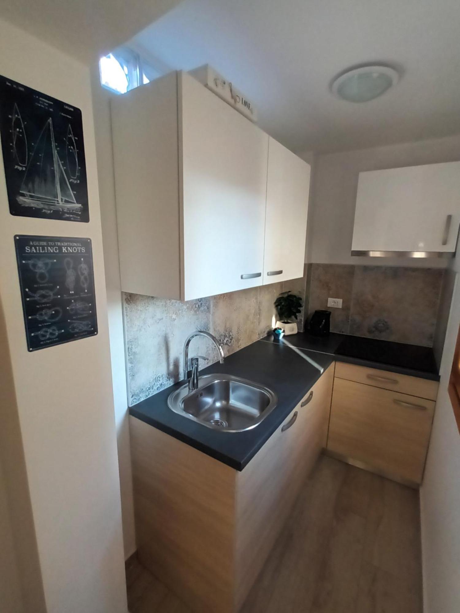 App Hedonist Apartment Novigrad  Bagian luar foto
